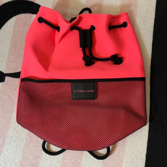 VS Neoprene Drawstring Beach Bag - Picture 3 of 5
